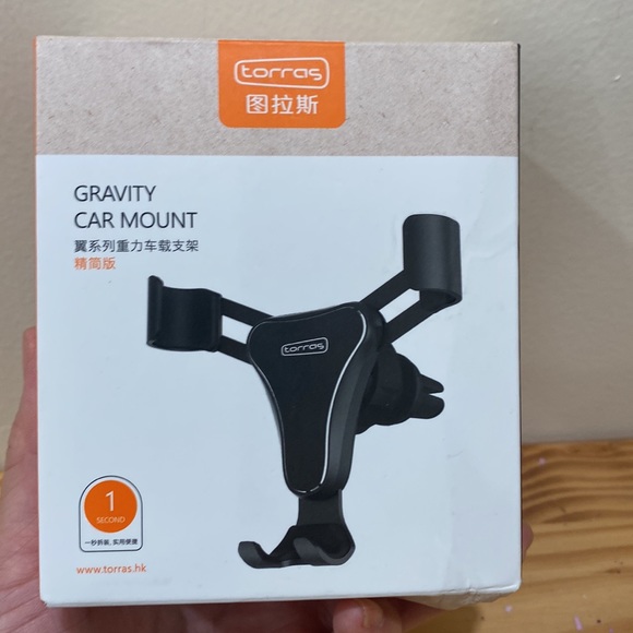 2/$20 TORRAS WINGS SERIES GRAVITY CAR MOUNT - Picture 5 of 10